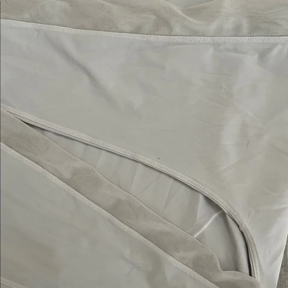 Lululemon Reach for the Run long sleeve crop - Picture 10 of 10